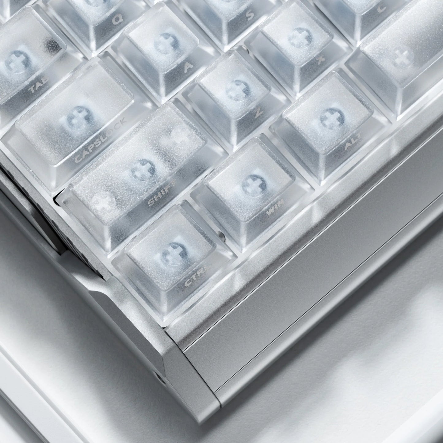 IQUNIX EV63 Hall Effect 8K RGB Wired Gaming Keyboard Magnet X Ultra - Silver Blade RS